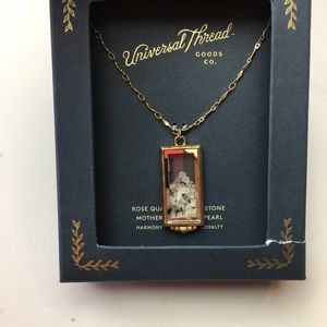Universal Thread Gold Quartz Stones Pendant